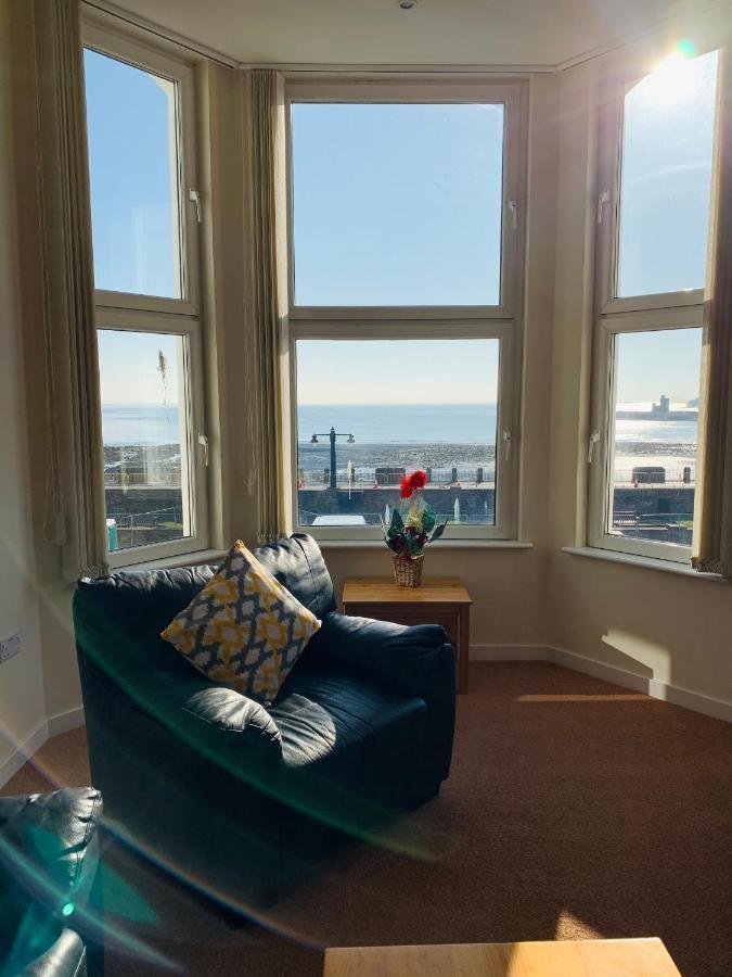 Cunard Apartments Дъглас Екстериор снимка