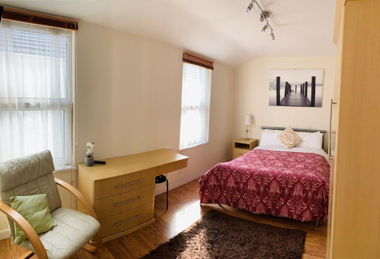 Cunard Apartments Дъглас Екстериор снимка