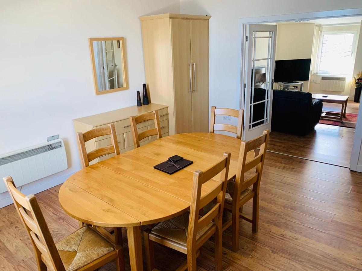 Cunard Apartments Дъглас Екстериор снимка