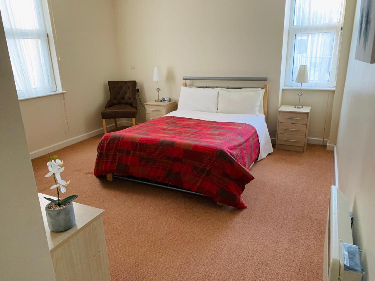 Cunard Apartments Дъглас Екстериор снимка